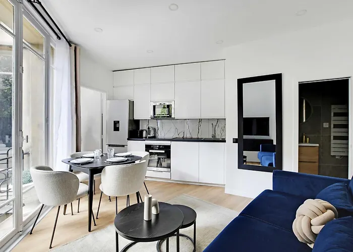 Magnificent 2Bd-4P Apartment - Eiffel Tower