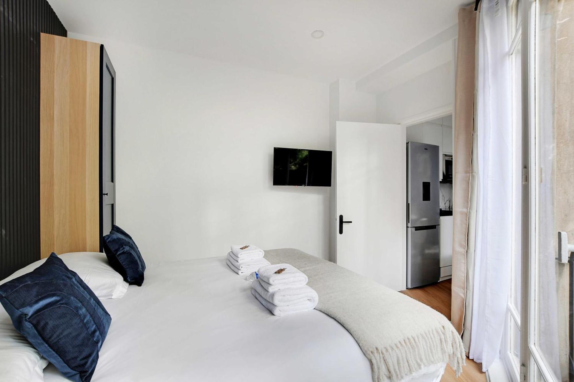 Magnificent 2bd-4p - Eiffel Tower